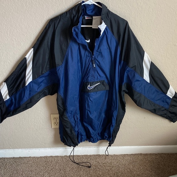 Vintage 1990’s Nike Men's Blue and Black Windbreaker - Picture 1 of 5